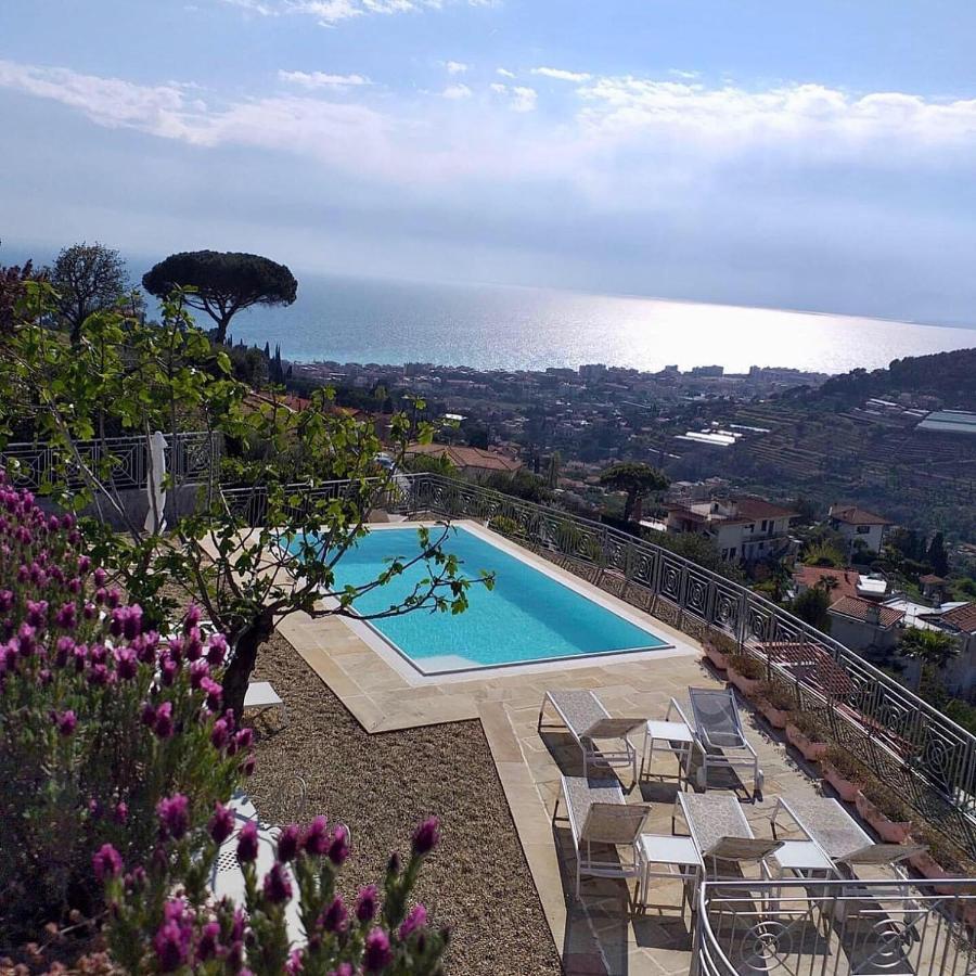 Villa Gaia - Luxury Villa, Pool & Wellness Rooms Bordighera Bagian luar foto