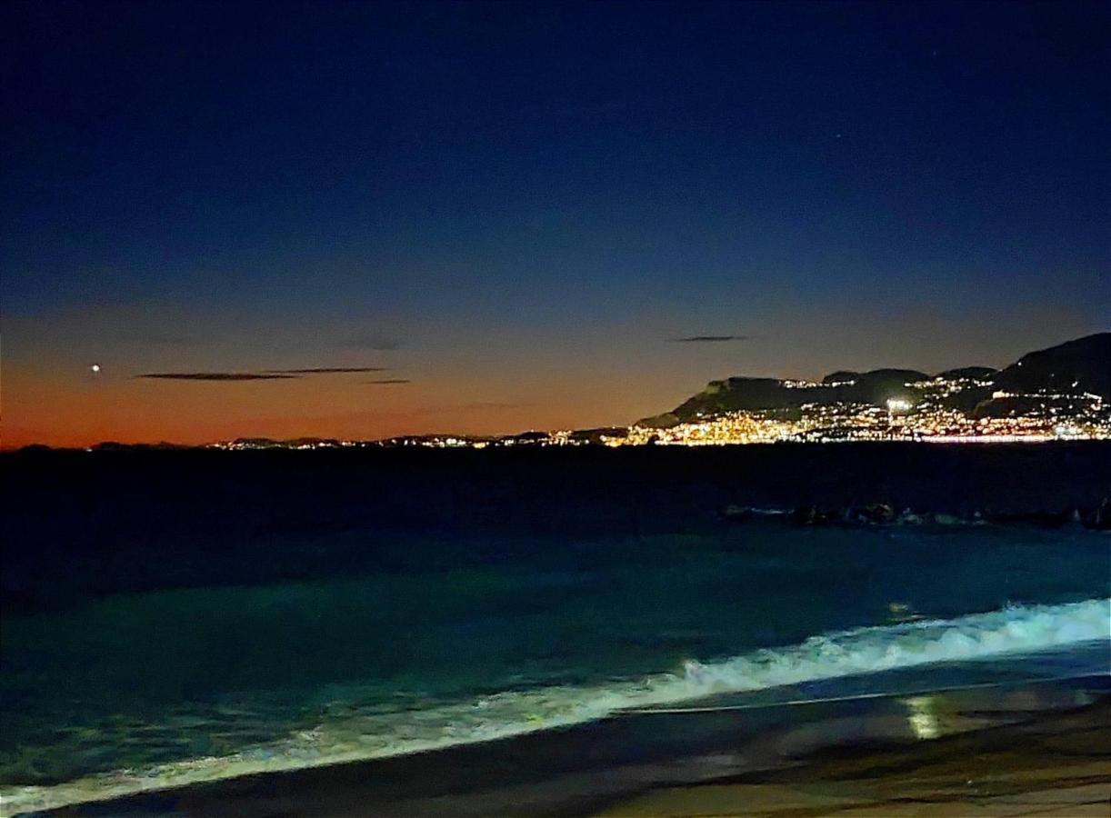 Villa Gaia - Luxury Villa, Pool & Wellness Rooms Bordighera Bagian luar foto