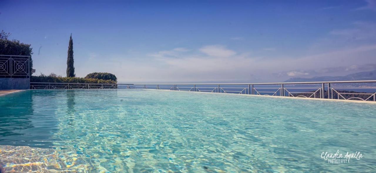 Villa Gaia - Luxury Villa, Pool & Wellness Rooms Bordighera Bagian luar foto