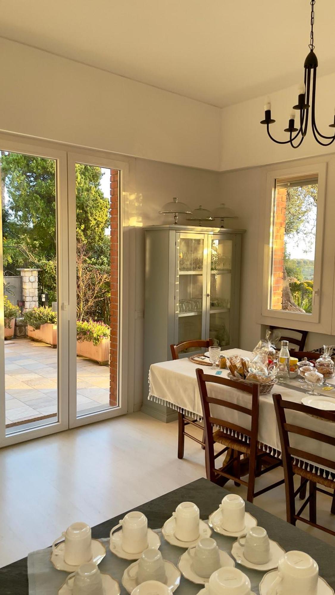 Villa Gaia - Luxury Villa, Pool & Wellness Rooms Bordighera Bagian luar foto