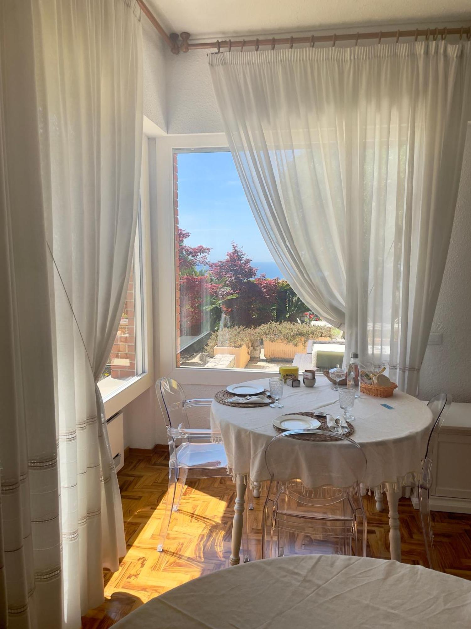 Villa Gaia - Luxury Villa, Pool & Wellness Rooms Bordighera Bagian luar foto
