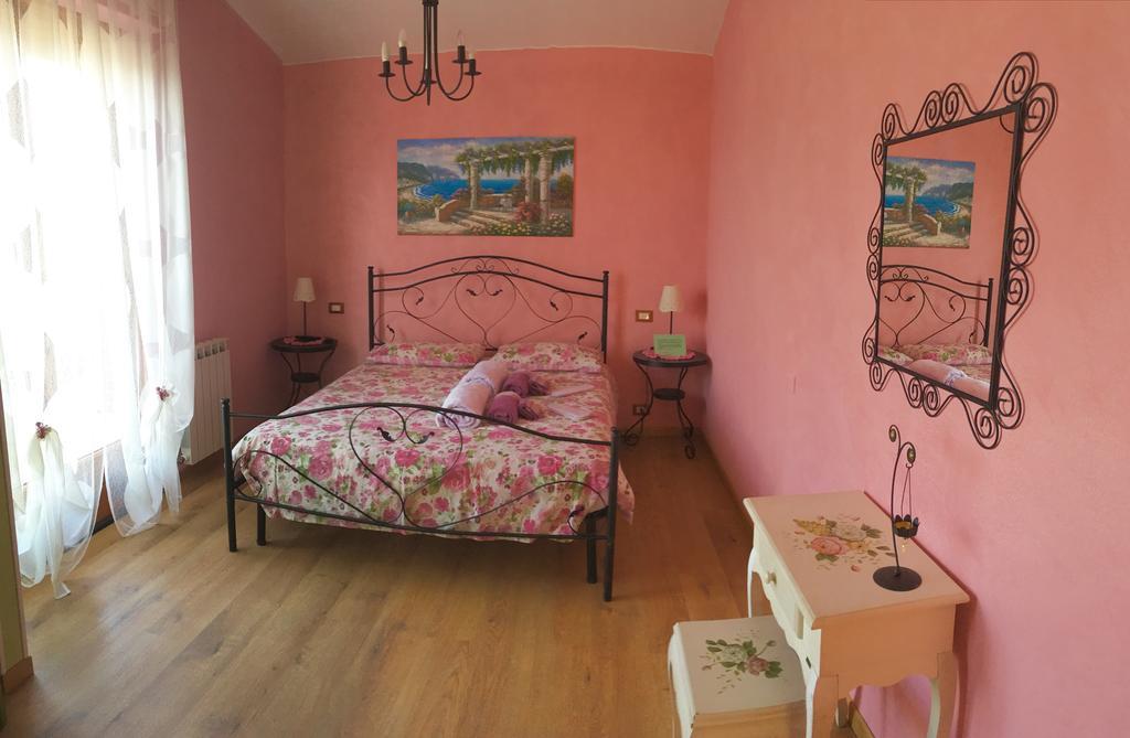Villa Gaia - Luxury Villa, Pool & Wellness Rooms Bordighera Bagian luar foto