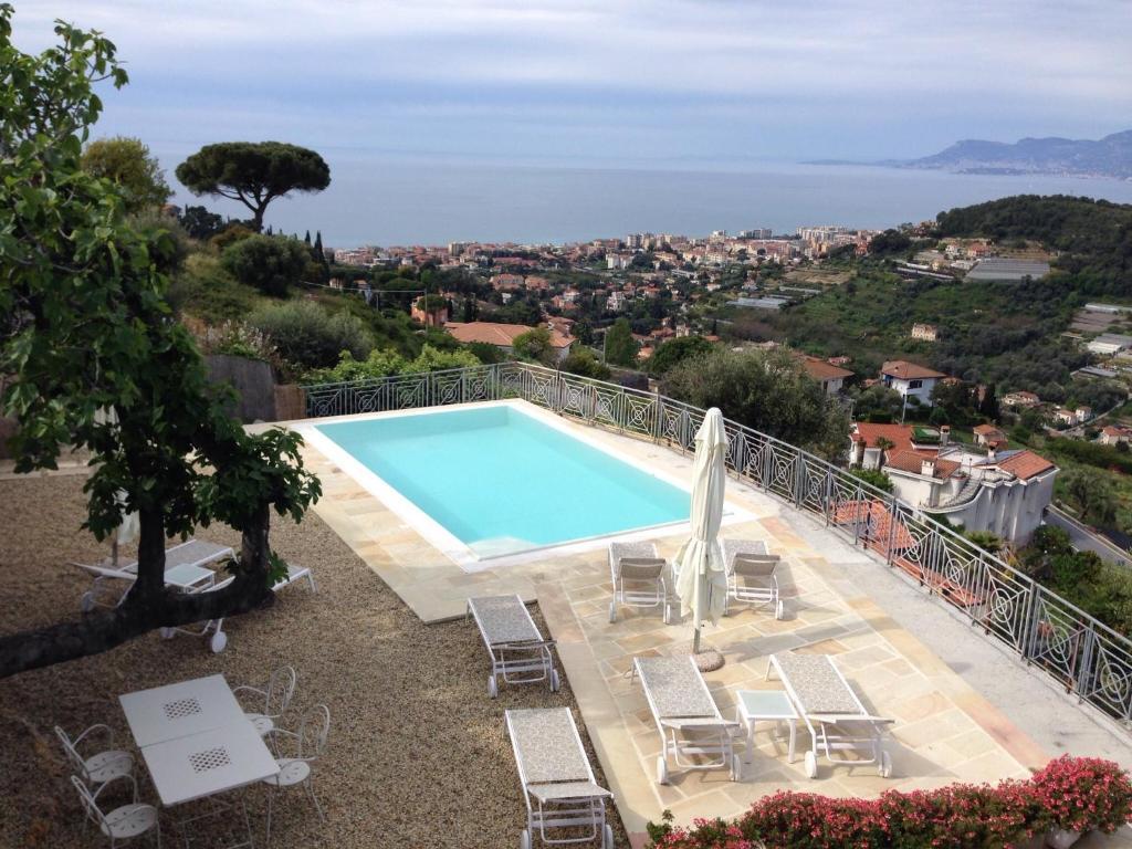 Villa Gaia - Luxury Villa, Pool & Wellness Rooms Bordighera Bagian luar foto
